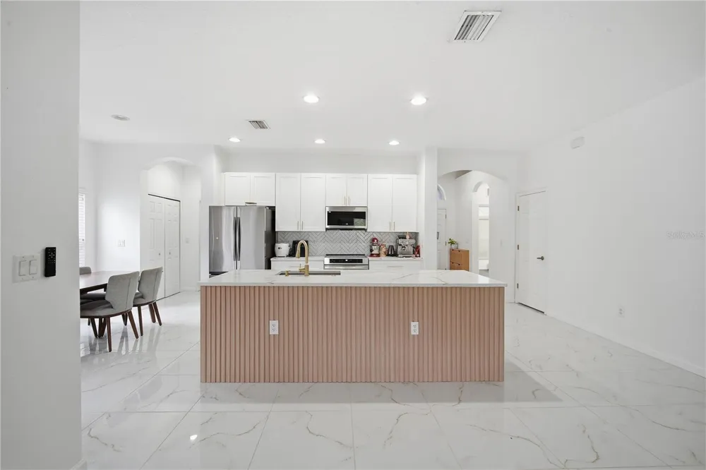 9821 JASMINE BROOK CIRCLE Land O Lakes, FL 34638