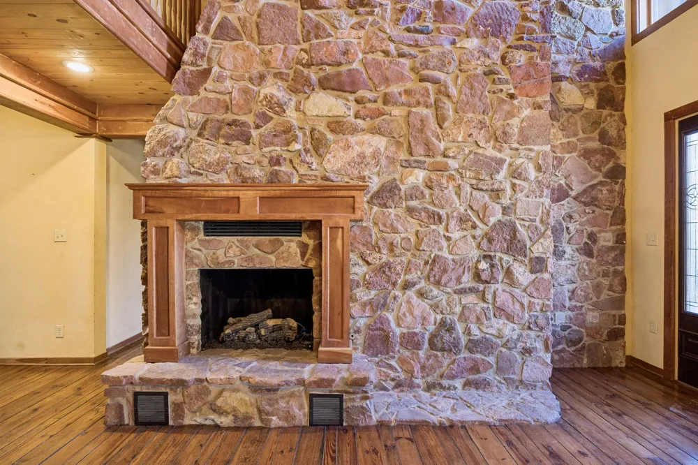 1922 Bethel Cannon Road Whitewright, TX 75491