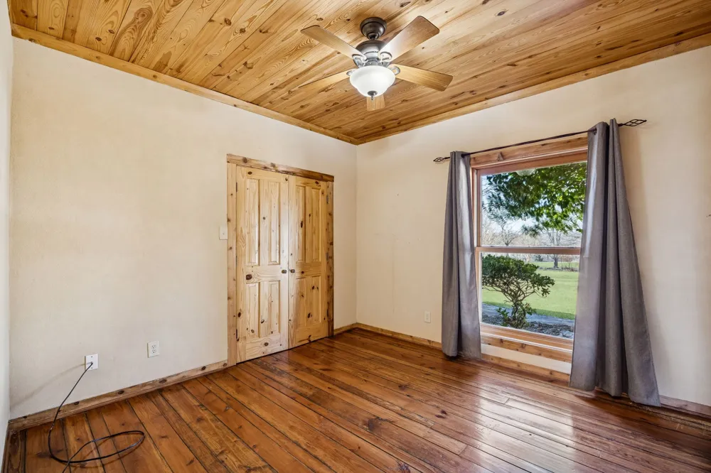 1922 Bethel Cannon Road Whitewright, TX 75491