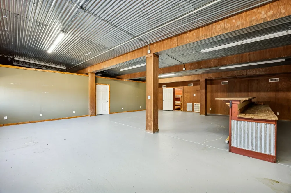 1922 Bethel Cannon Road Whitewright, TX 75491