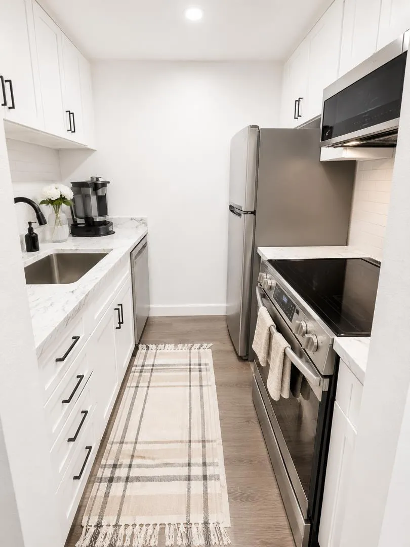 7109 Shelter Creek Lane San Bruno, CA 94066