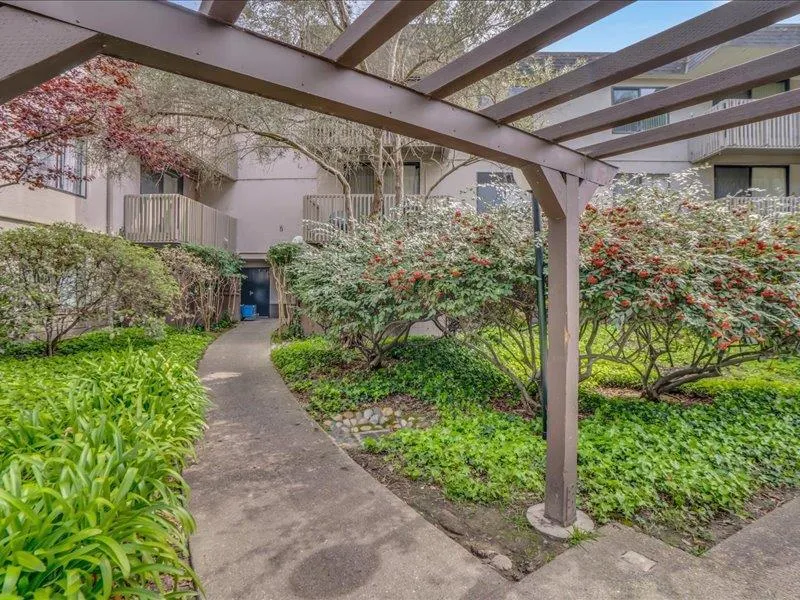 7109 Shelter Creek Lane San Bruno, CA 94066