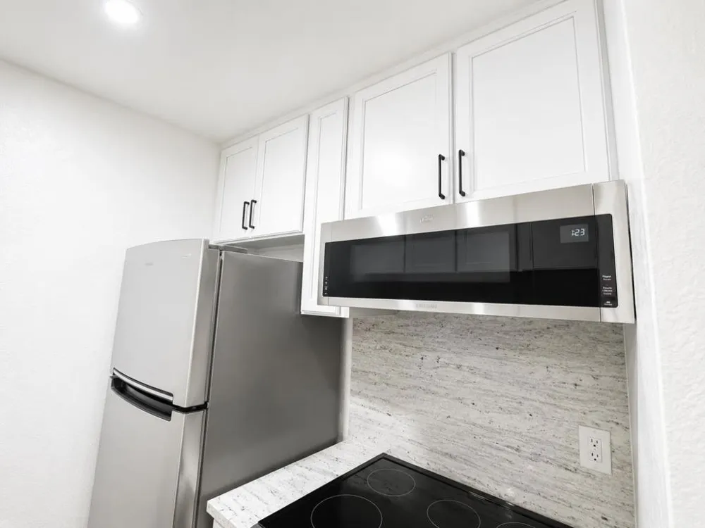 7109 Shelter Creek Lane San Bruno, CA 94066