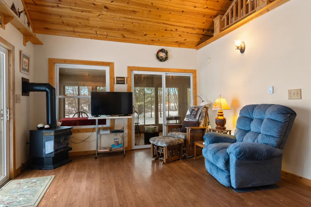63 E Piney Road Manistee, MI 49660