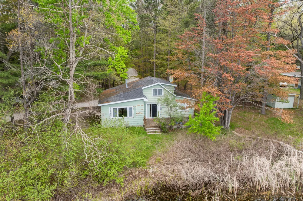 63 E Piney Road Manistee, MI 49660