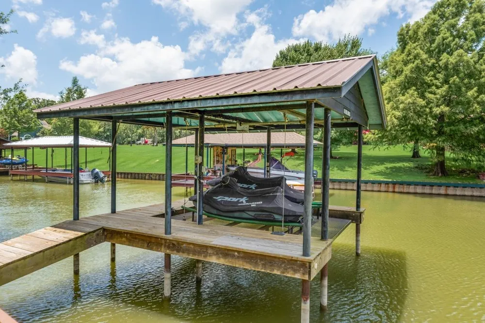 111 Bull Run Drive Streetman, TX 75859