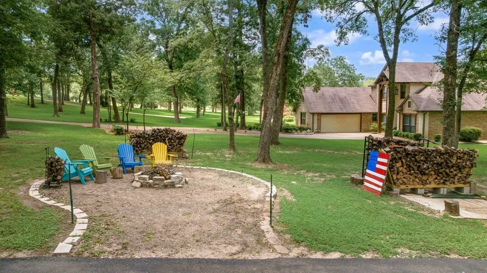111 Bull Run Drive Streetman, TX 75859