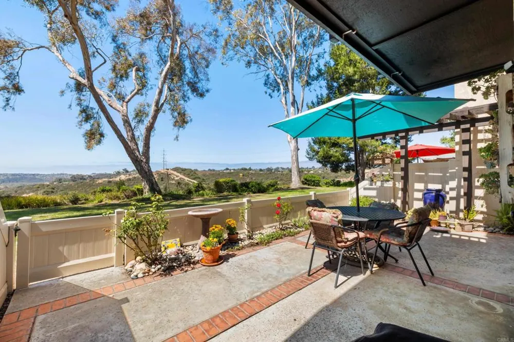 136 S Jayton Lane Encinitas, CA 92024