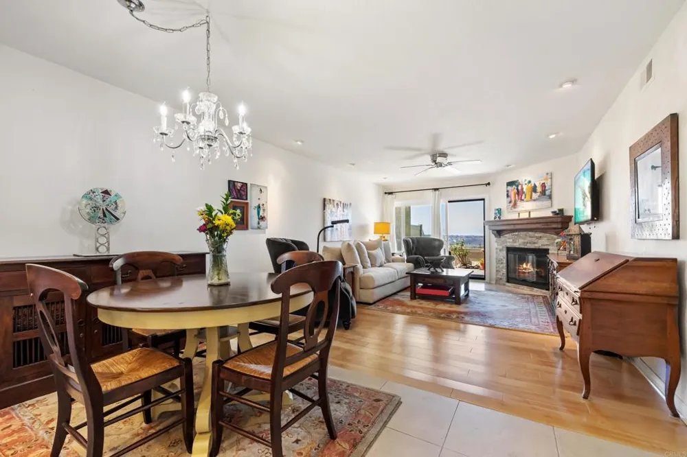 136 S Jayton Lane Encinitas, CA 92024