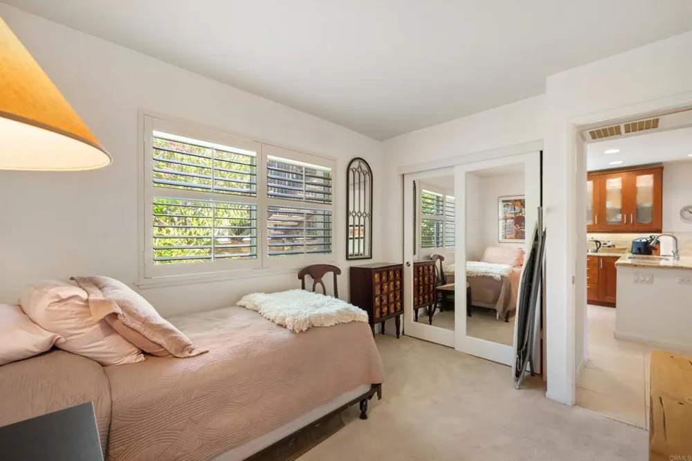 136 S Jayton Lane Encinitas, CA 92024