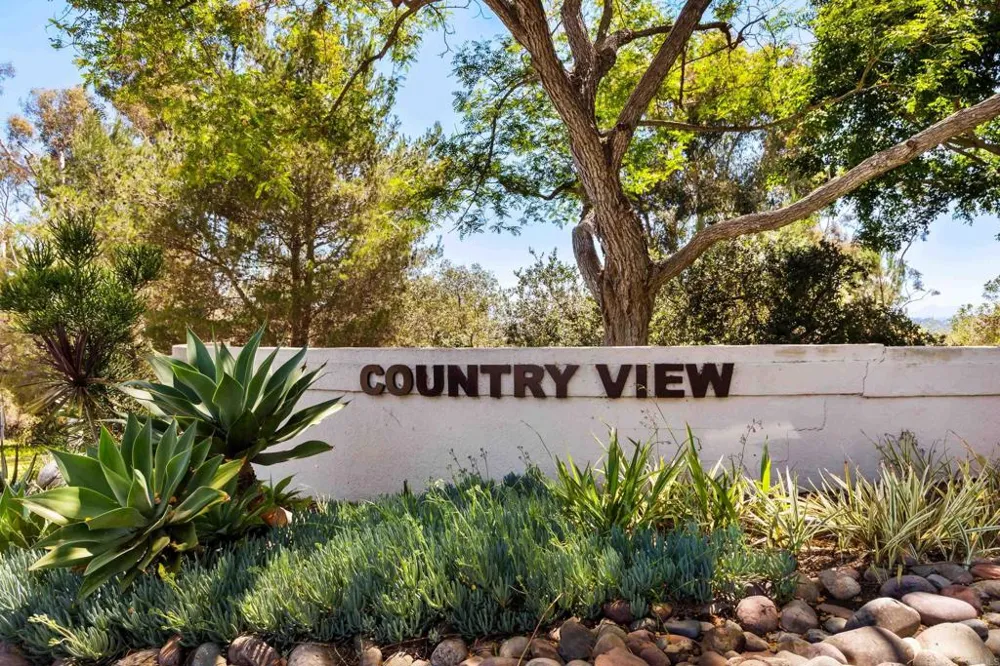 136 S Jayton Lane Encinitas, CA 92024