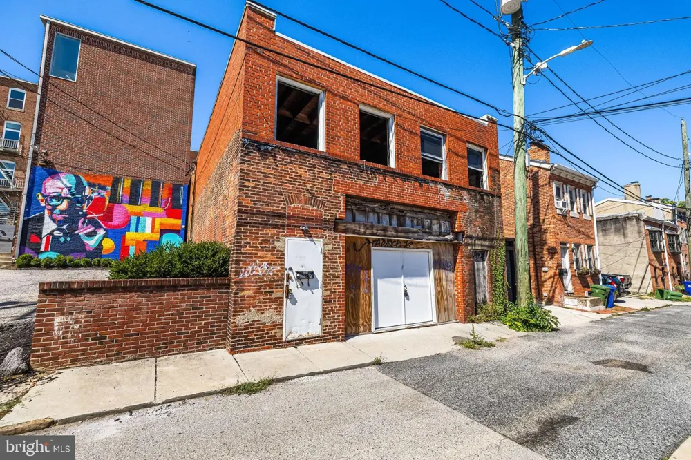 858 TYSON STREET Baltimore, MD 21201