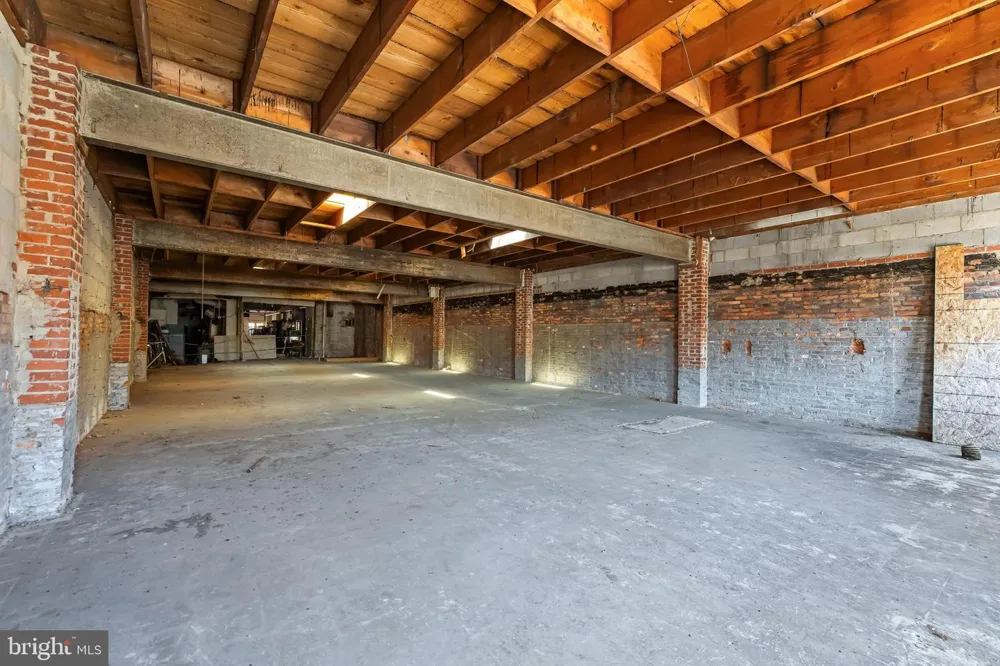 858 TYSON STREET Baltimore, MD 21201
