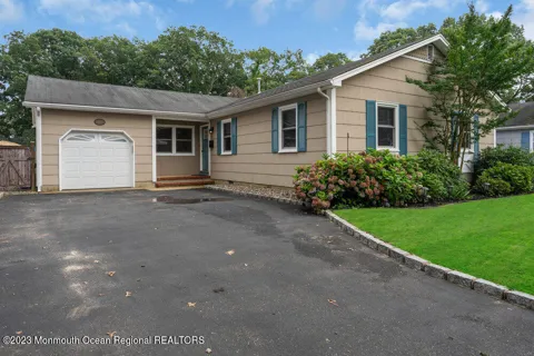 802 Laura Herbert Drive