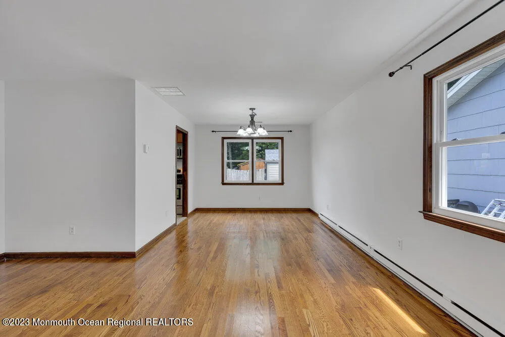 802 Laura Herbert Drive Point Pleasant, NJ 08742