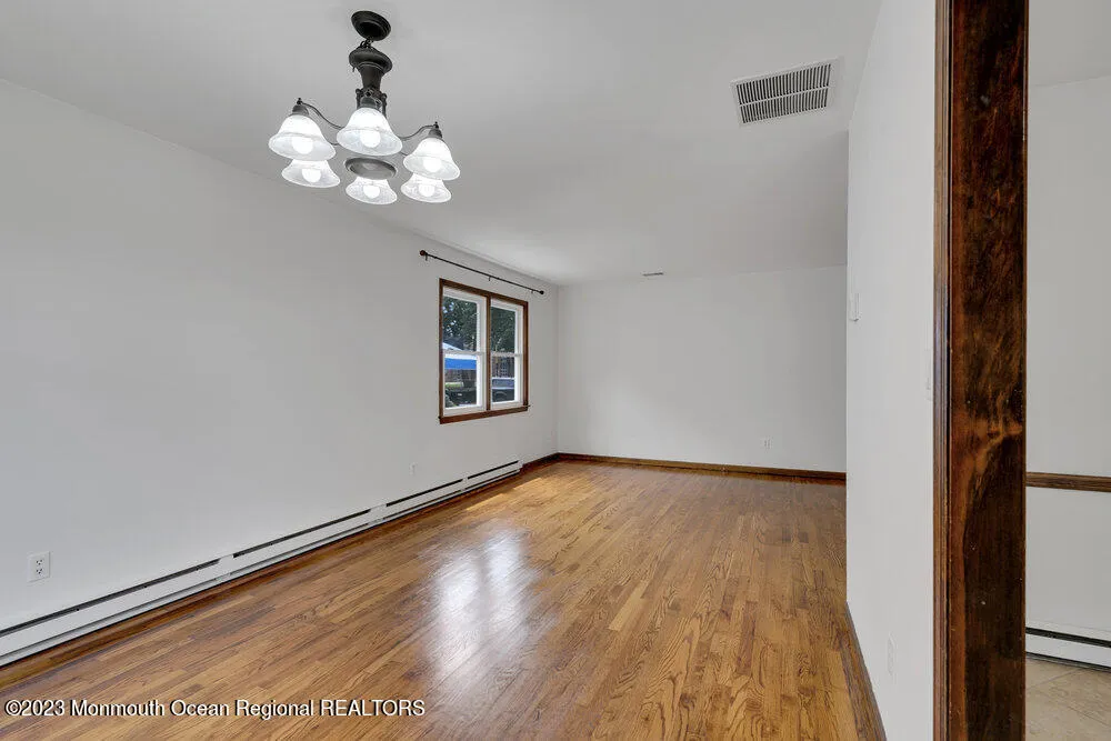802 Laura Herbert Drive Point Pleasant, NJ 08742