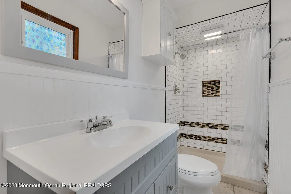 802 Laura Herbert Drive Point Pleasant, NJ 08742