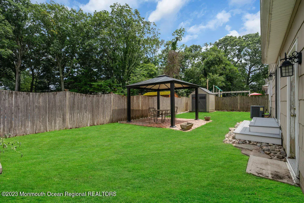 802 Laura Herbert Drive Point Pleasant, NJ 08742