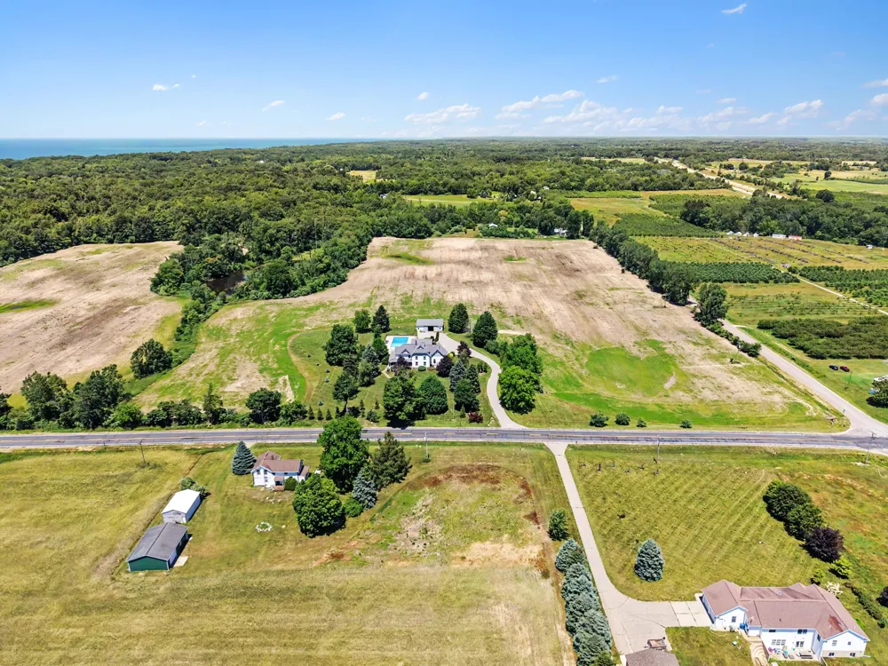 7019 109th Avenue Casco Township, MI 49090