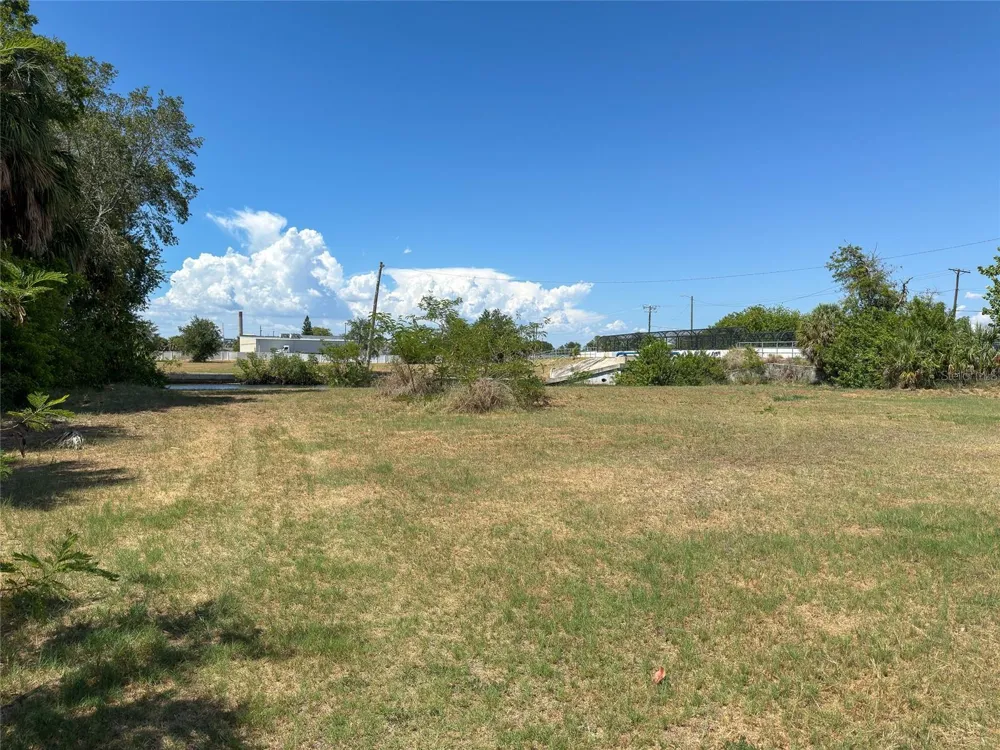 601 FLAMINGO DRIVE Apollo Beach, FL 33572