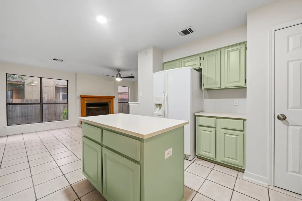 8712 Coastal Drive Austin, TX 78749