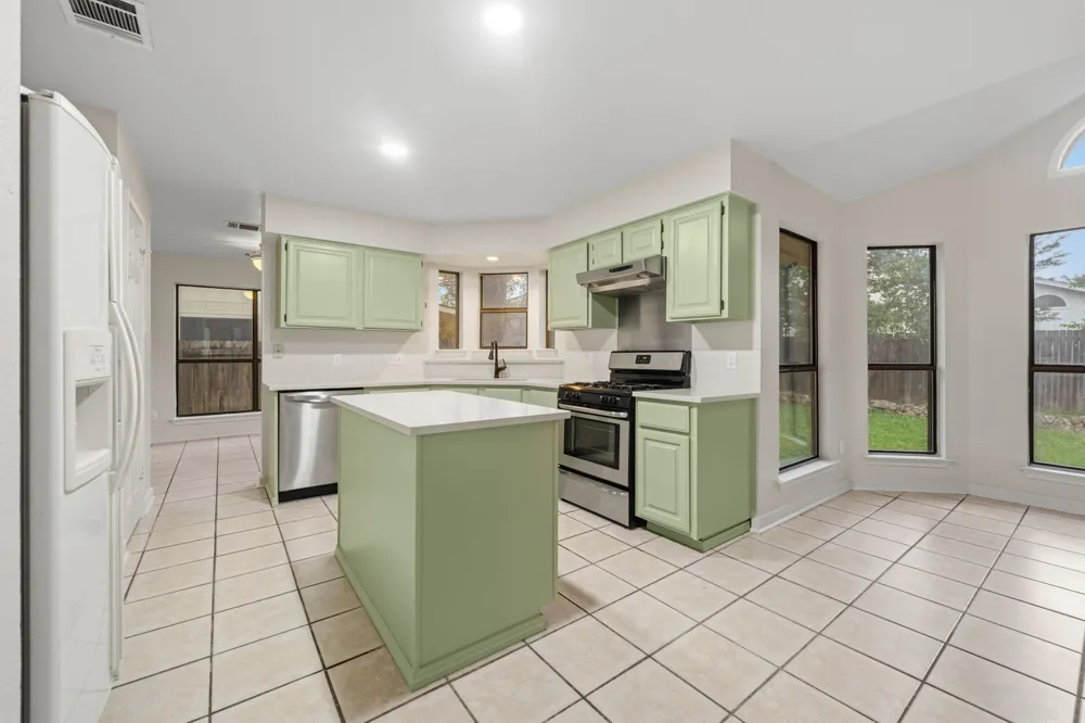 8712 Coastal Drive Austin, TX 78749