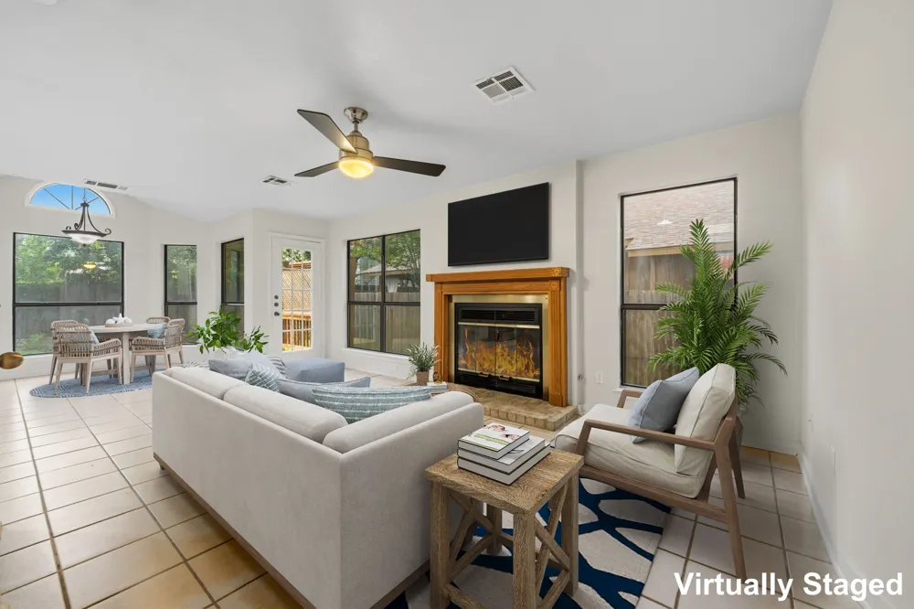 8712 Coastal Drive Austin, TX 78749