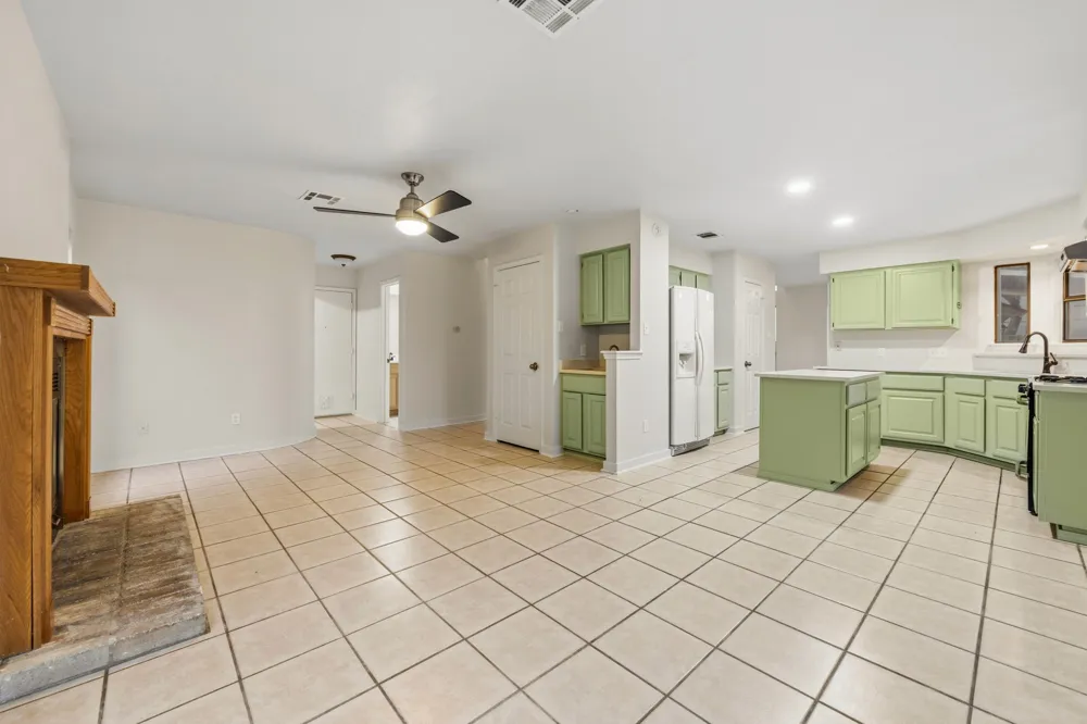 8712 Coastal Drive Austin, TX 78749