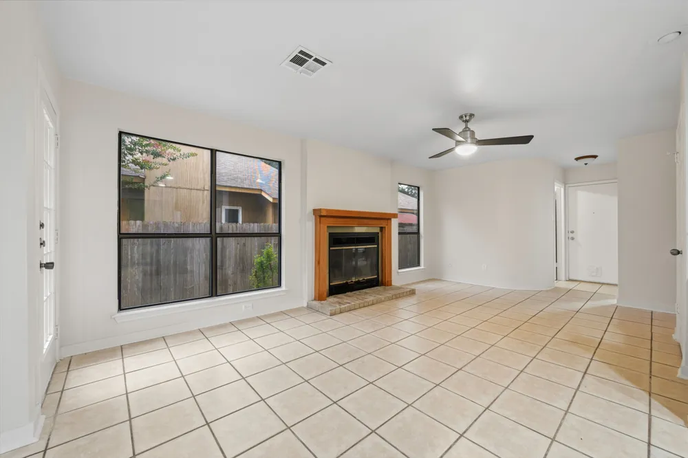 8712 Coastal Drive Austin, TX 78749