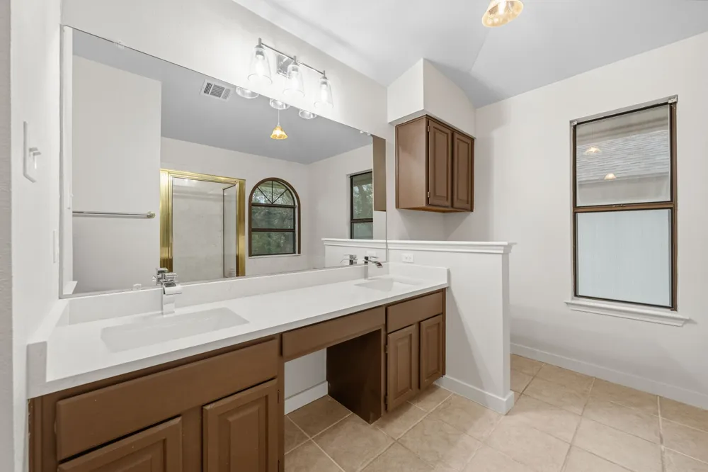 8712 Coastal Drive Austin, TX 78749