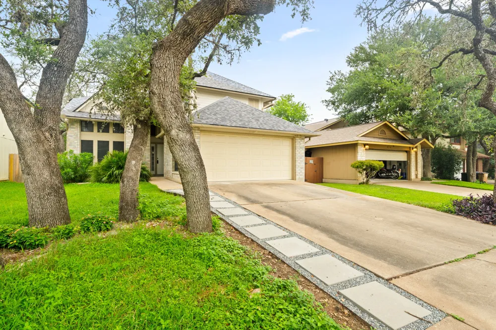 8712 Coastal Drive Austin, TX 78749