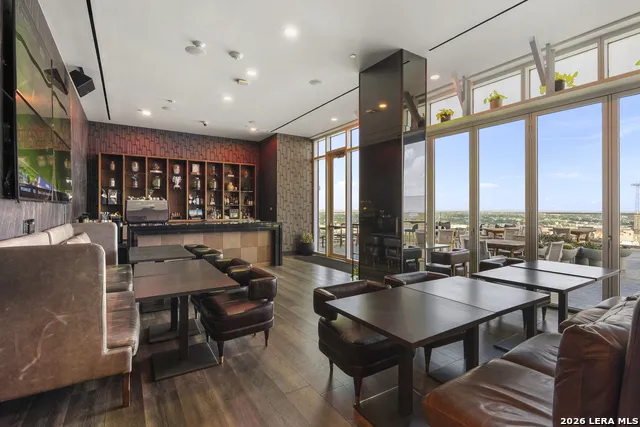 123 LEXINGTON AVE #1308 San Antonio, TX 78205