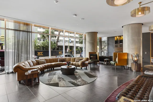 123 LEXINGTON AVE #1308 San Antonio, TX 78205