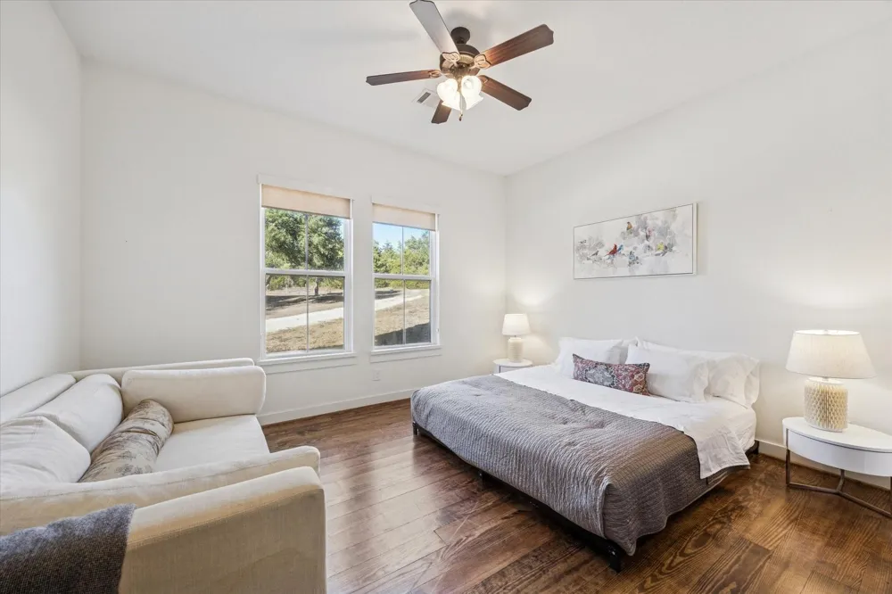 124 Rebekah's Crossing Round Top, TX 78954