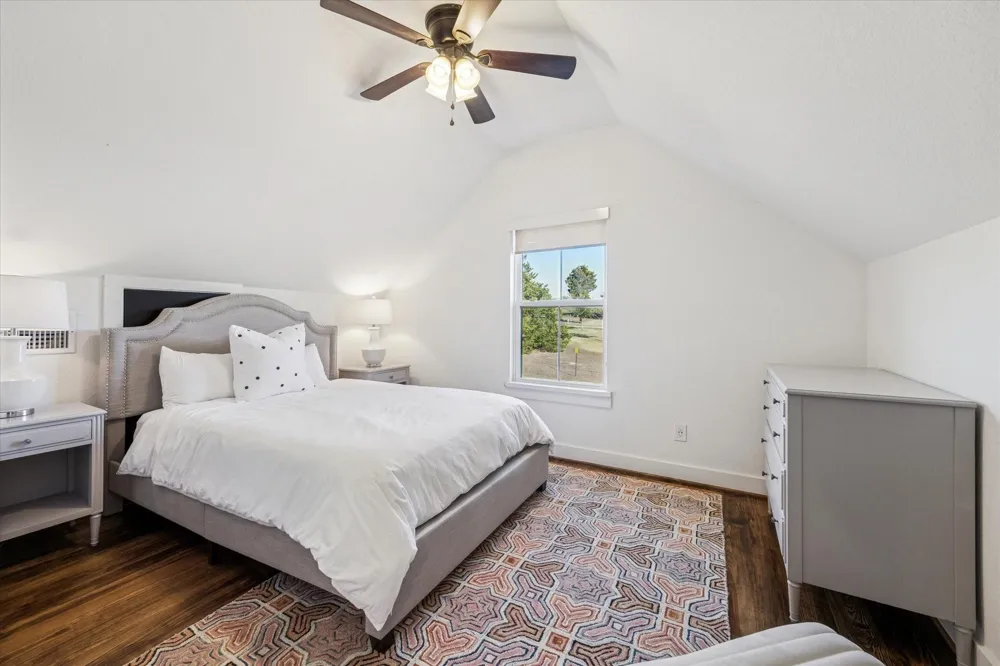 124 Rebekah's Crossing Round Top, TX 78954