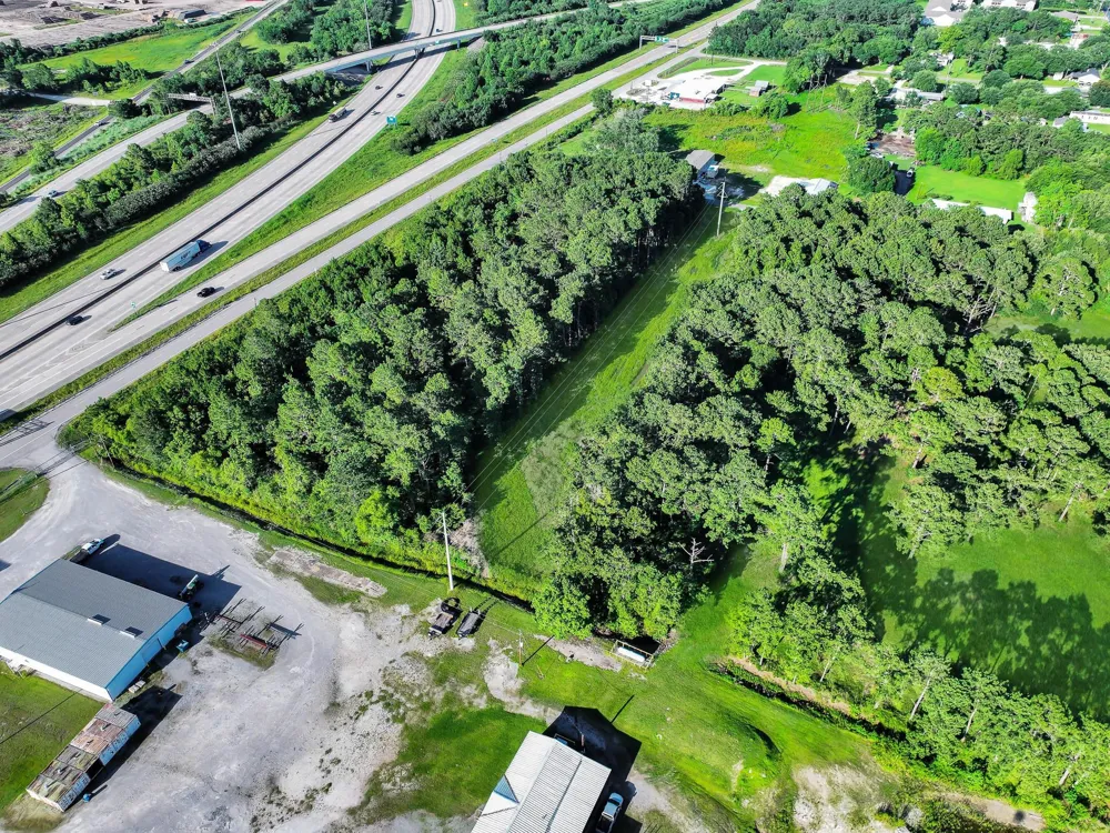 9th St Winnie, TX 77665