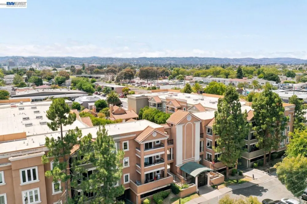401 S Norfolk St #301 San Mateo, CA 94401