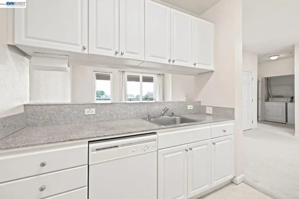 401 S Norfolk St #301 San Mateo, CA 94401