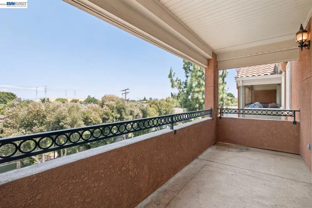 401 S Norfolk St #301 San Mateo, CA 94401