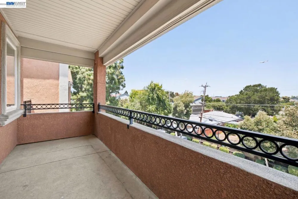 401 S Norfolk St #301 San Mateo, CA 94401