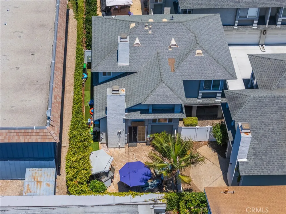 2687 Orange #C Costa Mesa, CA 92627