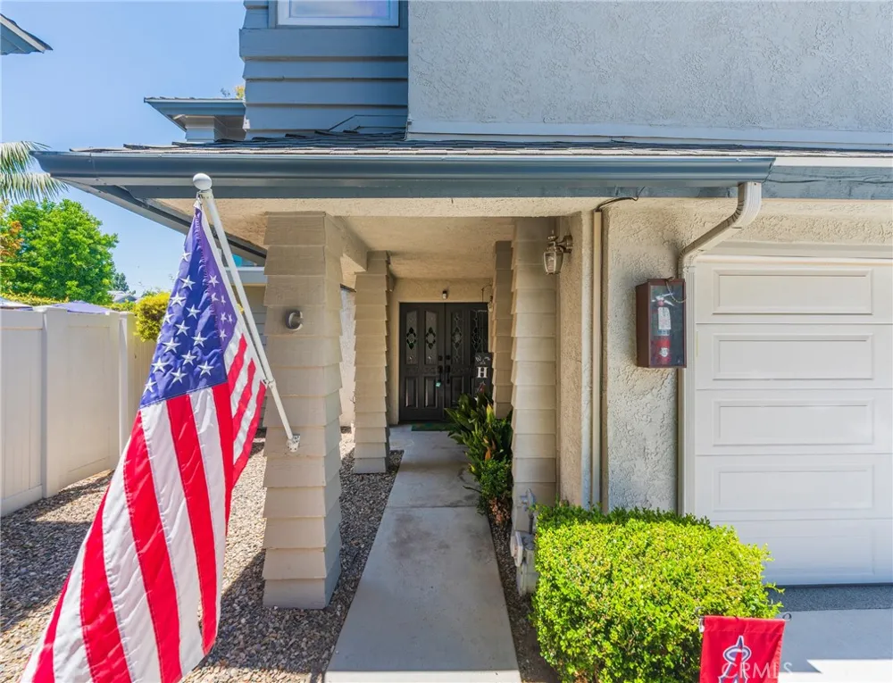 2687 Orange #C Costa Mesa, CA 92627