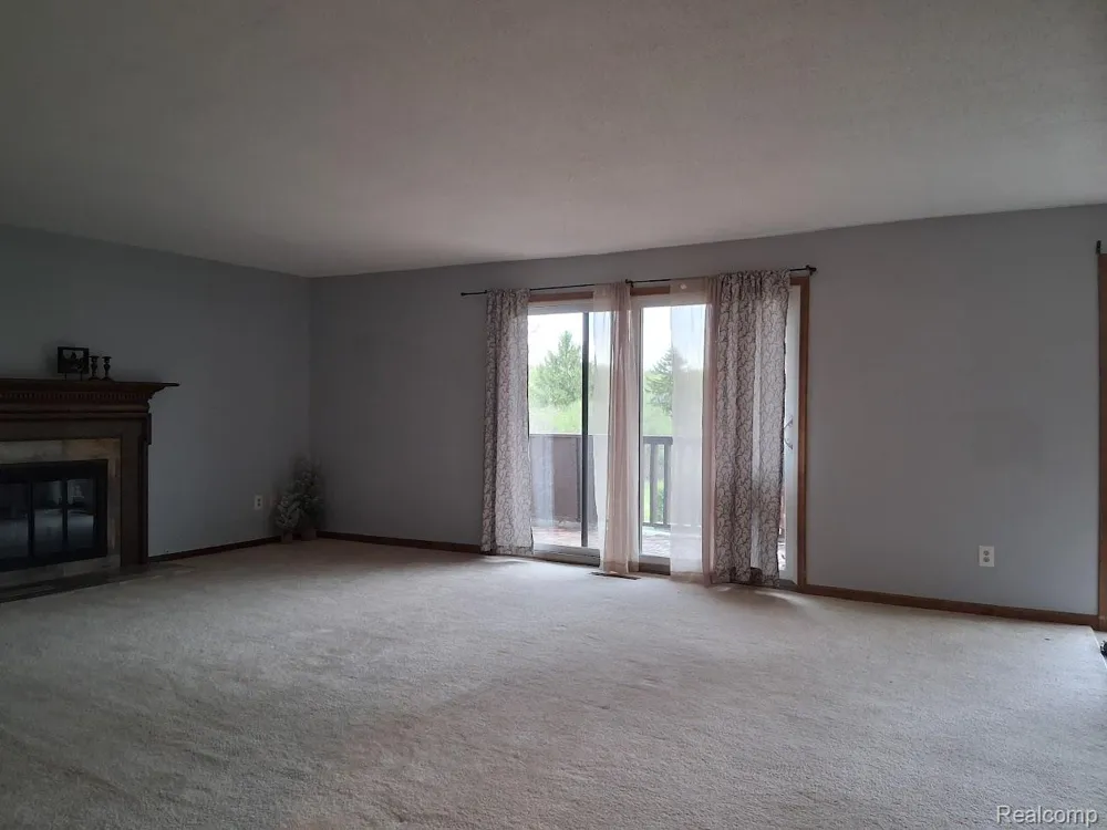 8510 S Pepper Ridge Drive S #8510 Grand Blanc Charter Township, MI 48439