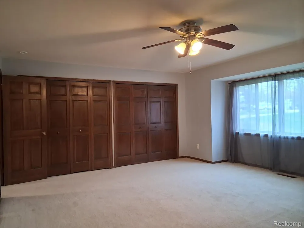 8510 S Pepper Ridge Drive S #8510 Grand Blanc Charter Township, MI 48439