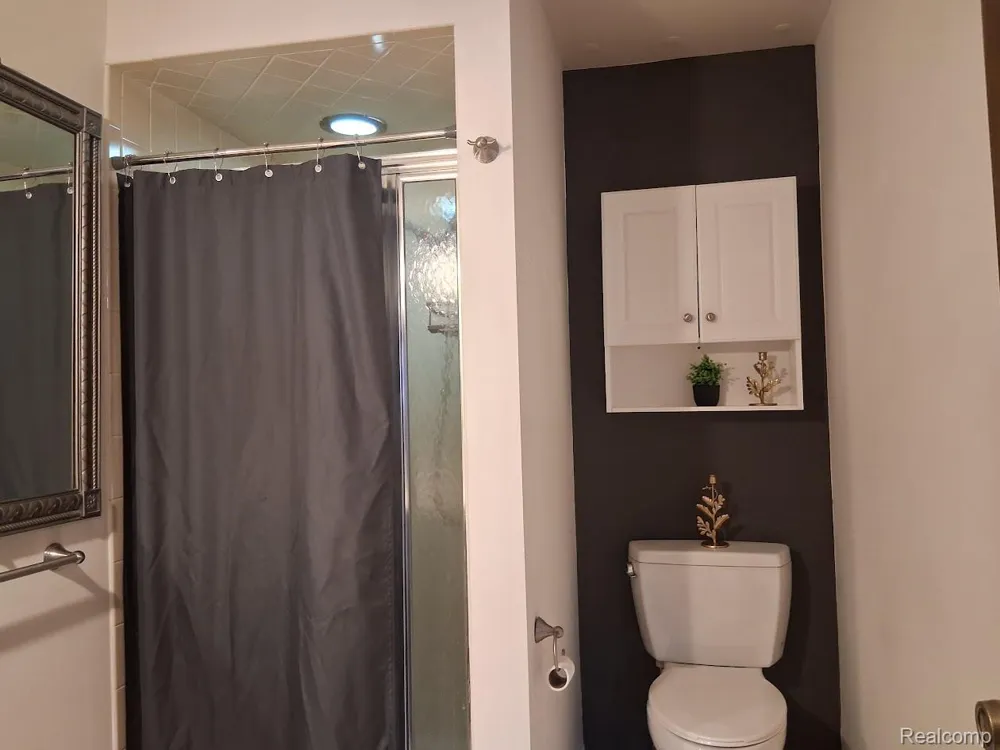 8510 S Pepper Ridge Drive S #8510 Grand Blanc Charter Township, MI 48439