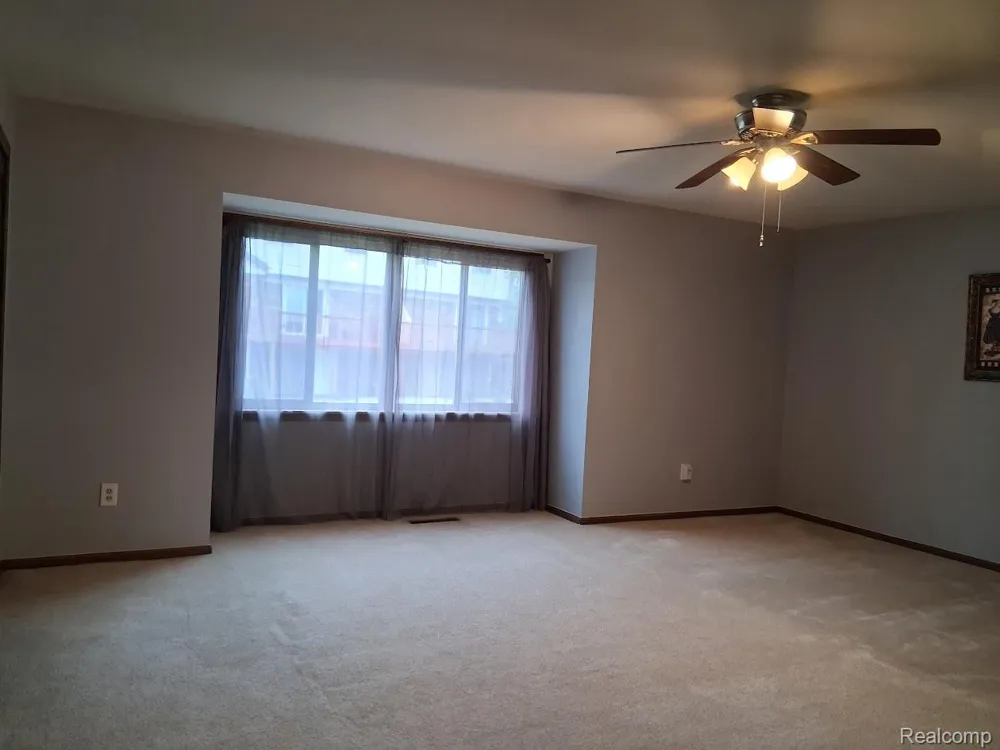8510 S Pepper Ridge Drive S #8510 Grand Blanc Charter Township, MI 48439