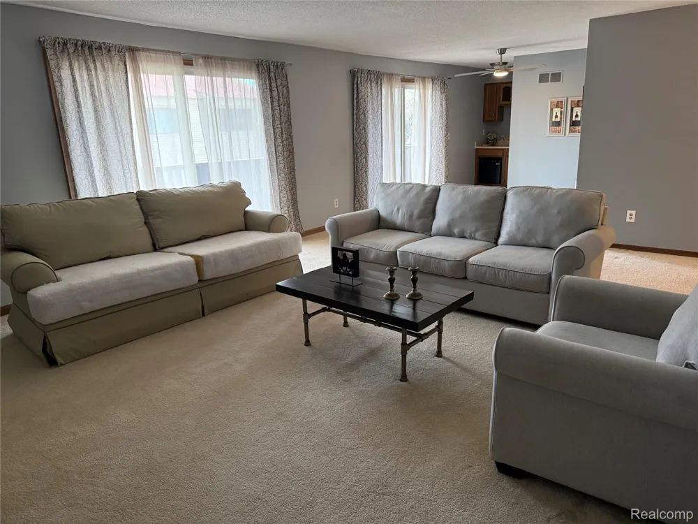 8510 S Pepper Ridge Drive S #8510 Grand Blanc Charter Township, MI 48439