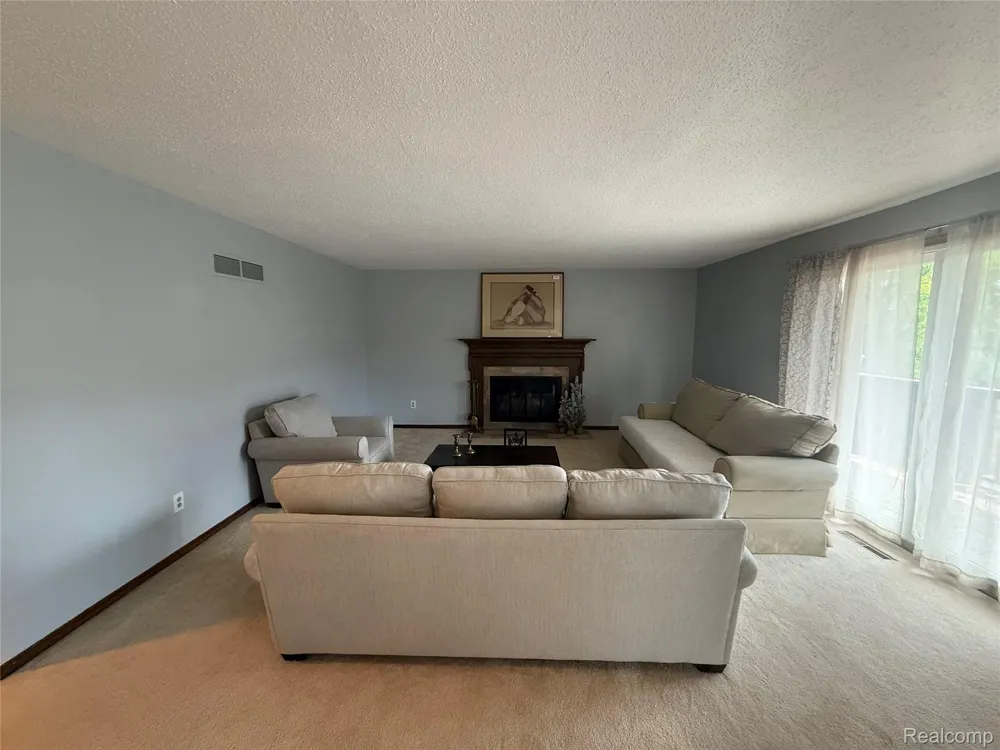 8510 S Pepper Ridge Drive S #8510 Grand Blanc Charter Township, MI 48439