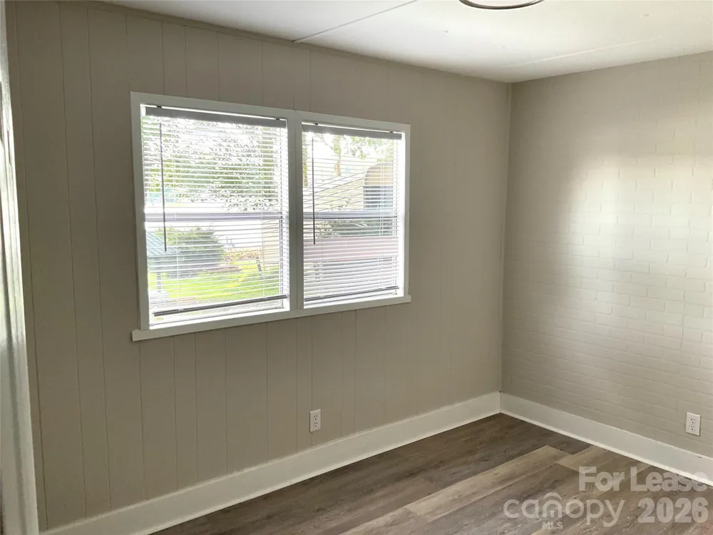 6950 Ingleside Drive Sherrills Ford, NC 28673
