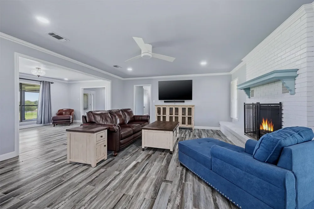 1861 Roland Road Whitesboro, TX 76273
